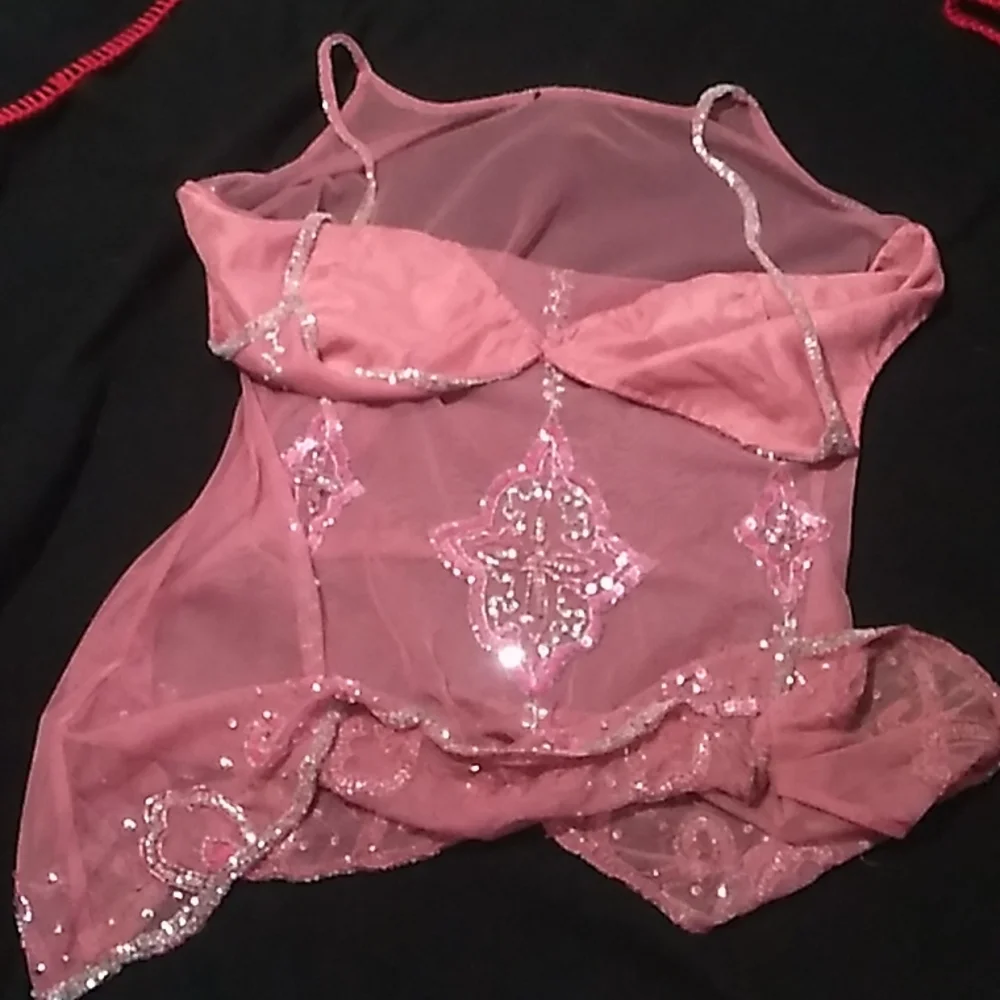 Pink rose colored night gown. w/o label.  Sequence and sheer sensual appeal. - Picture 4 of 5